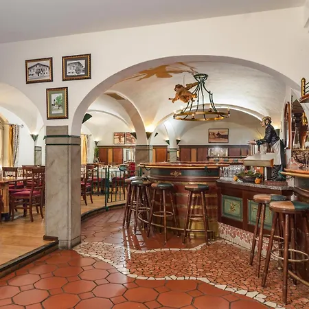 Restaurant Lebzelter 4*