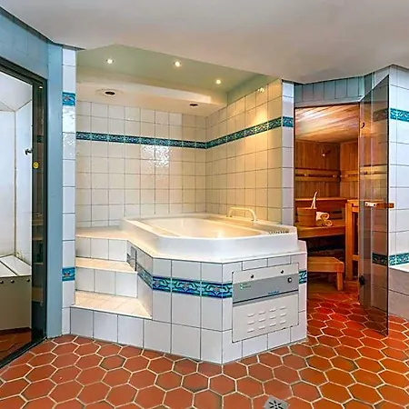 Otel Restaurant Lebzelter 4*